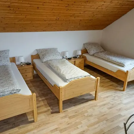Monteurzimmer Hochsal Homestay *